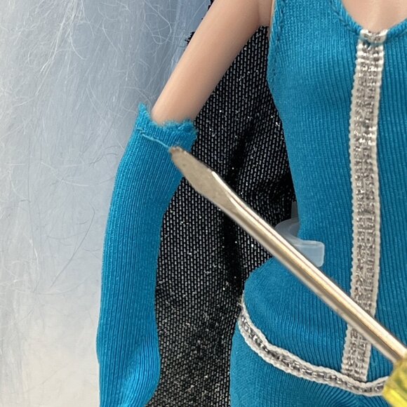 Winx Club Jakks Pacific Doll ICY Witch Doll Good Vs Evil Outfit & Boots - Picture 9 of 16